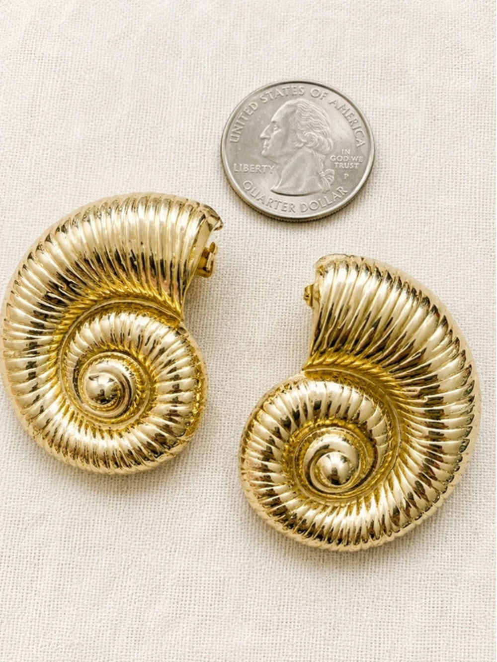 Vintage Gold Tone Nautilus Shell Clip-On Earrings - Bold Spiral Design